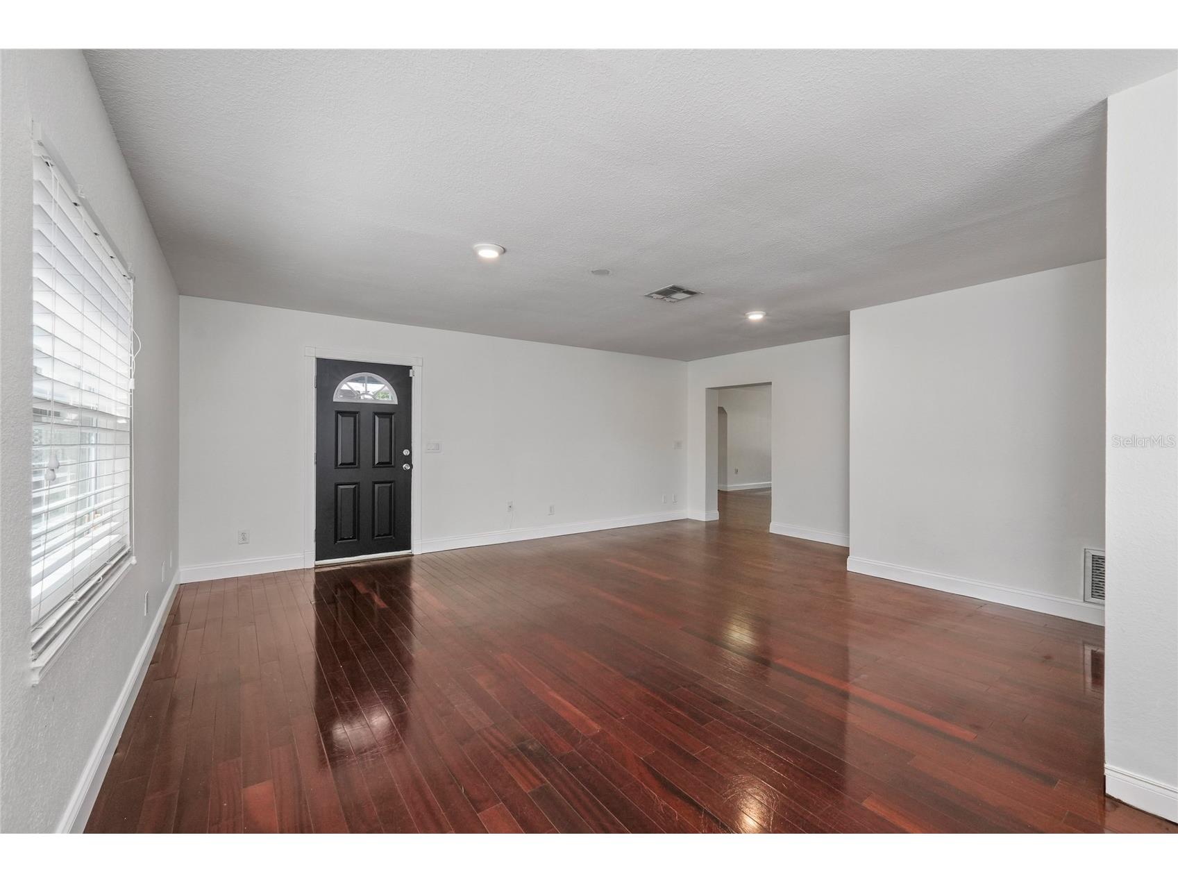 4211 S Anita Boulevard Tampa FL 33611 TB8482841 image7