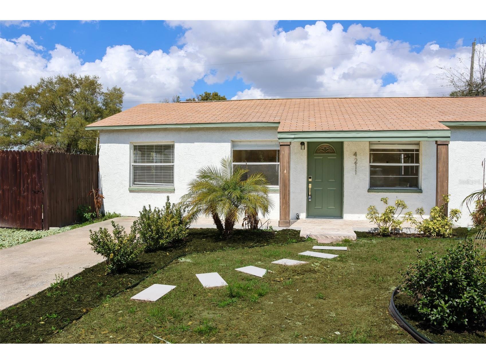 4211 W Bay View Avenue Tampa FL 33611 TB8483547 image1