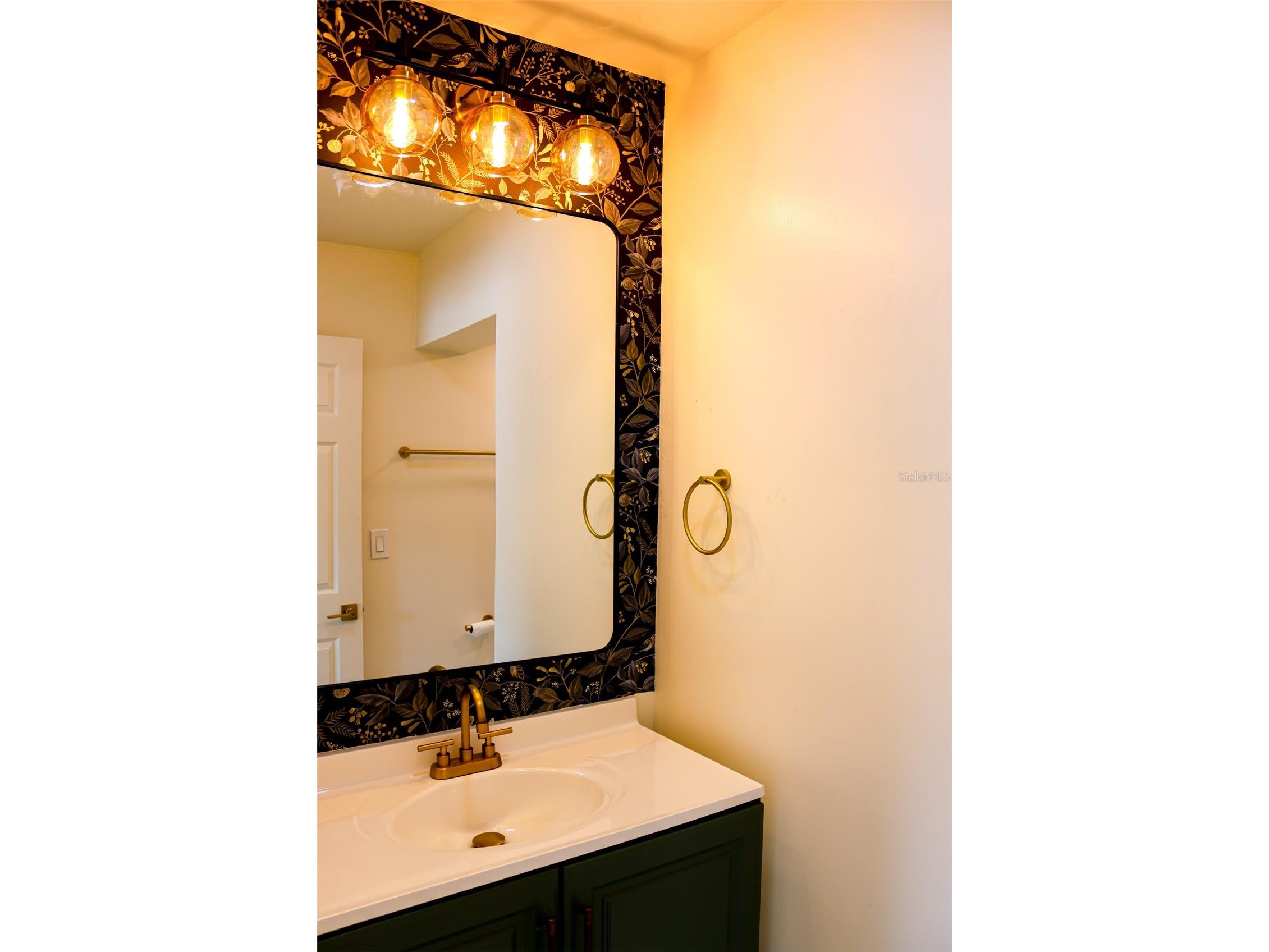 4211 W Bay View Avenue Tampa FL 33611 TB8483547 image10