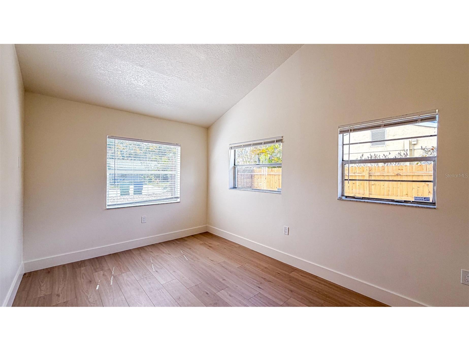 4211 W Bay View Avenue Tampa FL 33611 TB8483547 image13