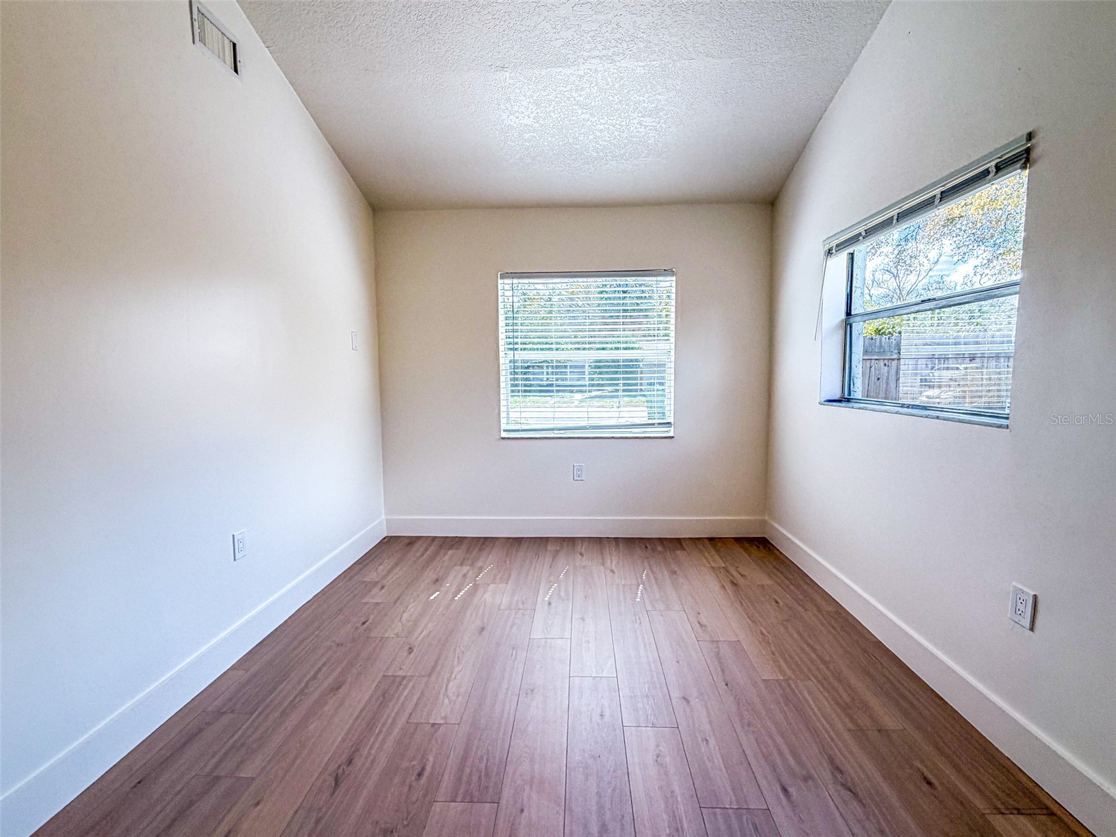 4211 W Bay View Avenue Tampa FL 33611 TB8483547 image14