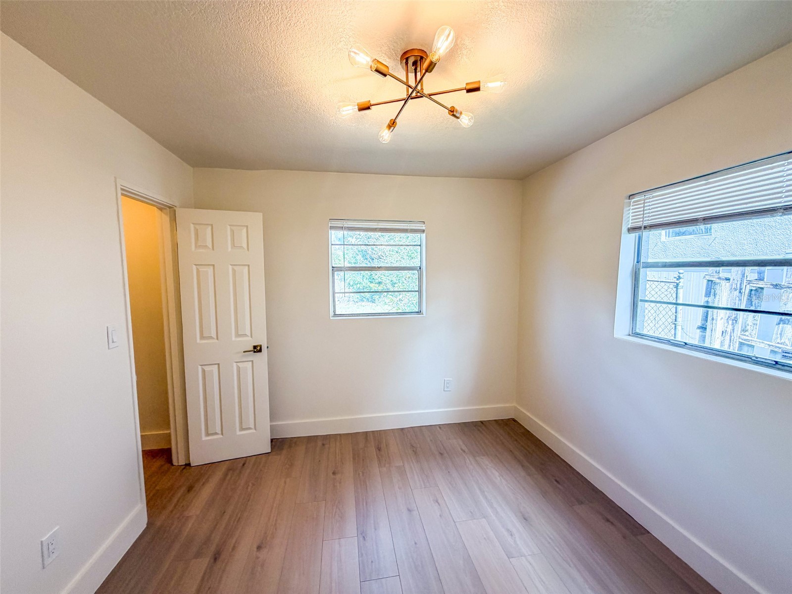 4211 W Bay View Avenue Tampa FL 33611 TB8483547 image21