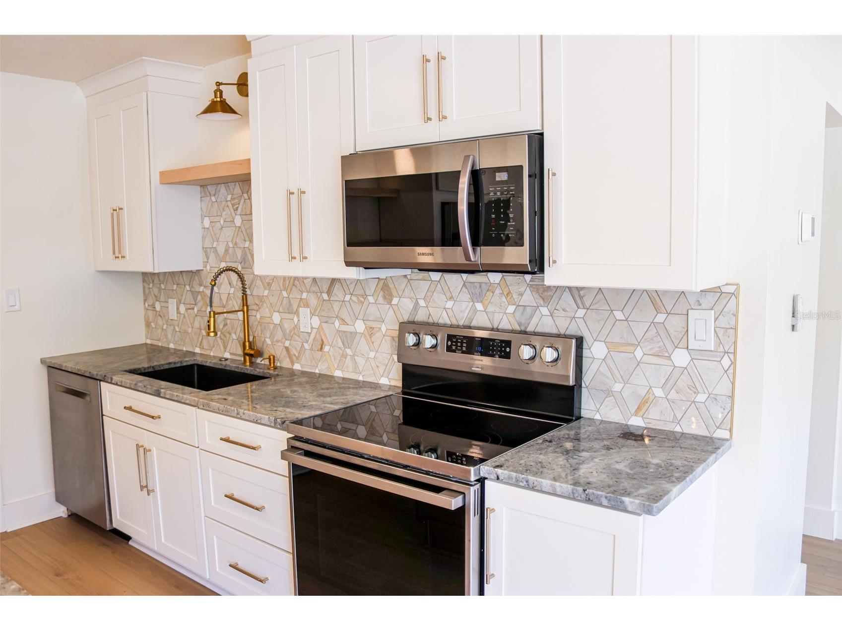 4211 W Bay View Avenue Tampa FL 33611 TB8483547 image8