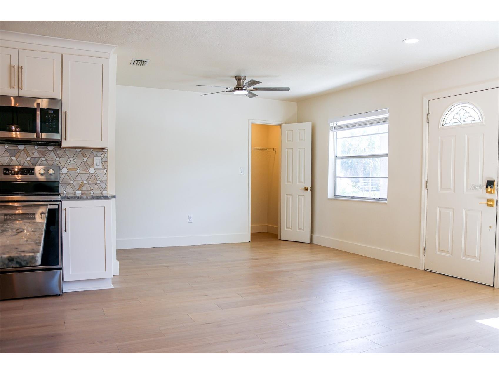 4211 W Bay View Avenue Tampa FL 33611 TB8483547 image9