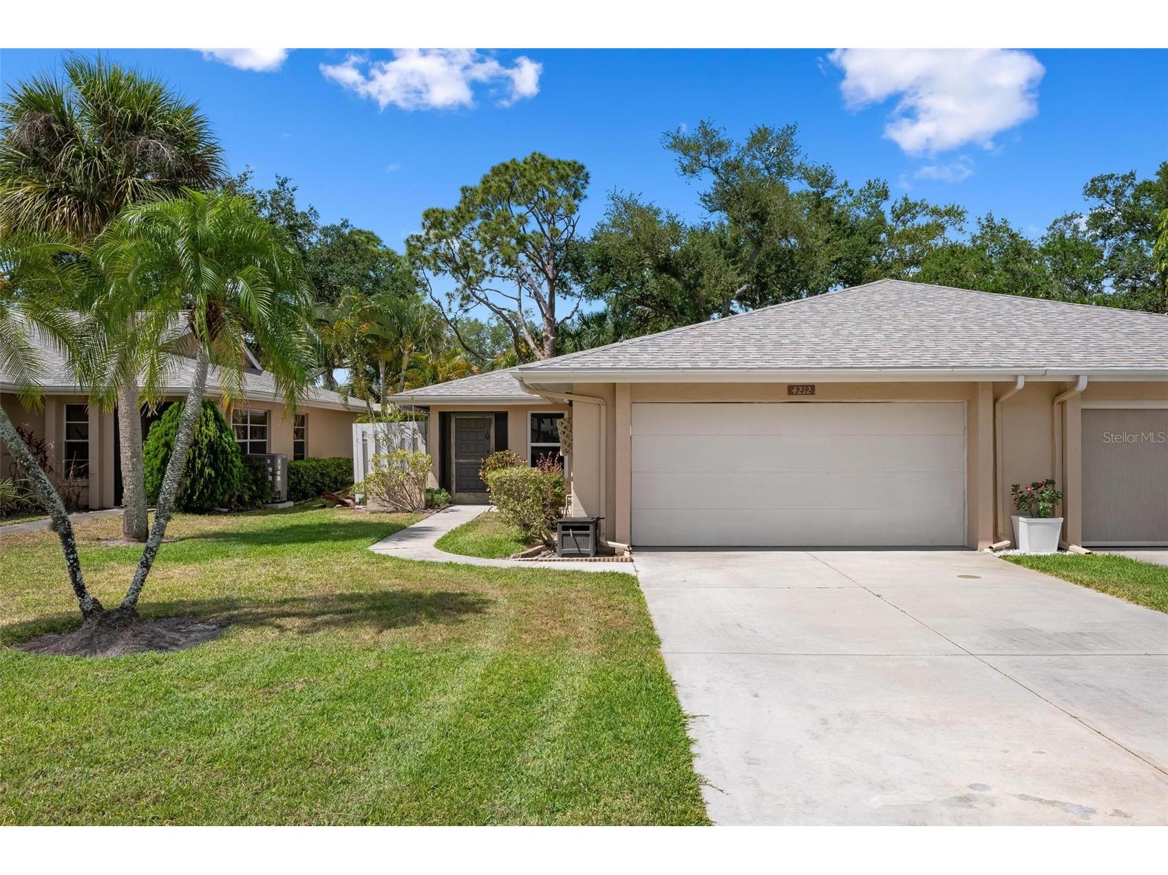 4212 Center Gate Lane #2 Sarasota FL 34233 A4692385 image1