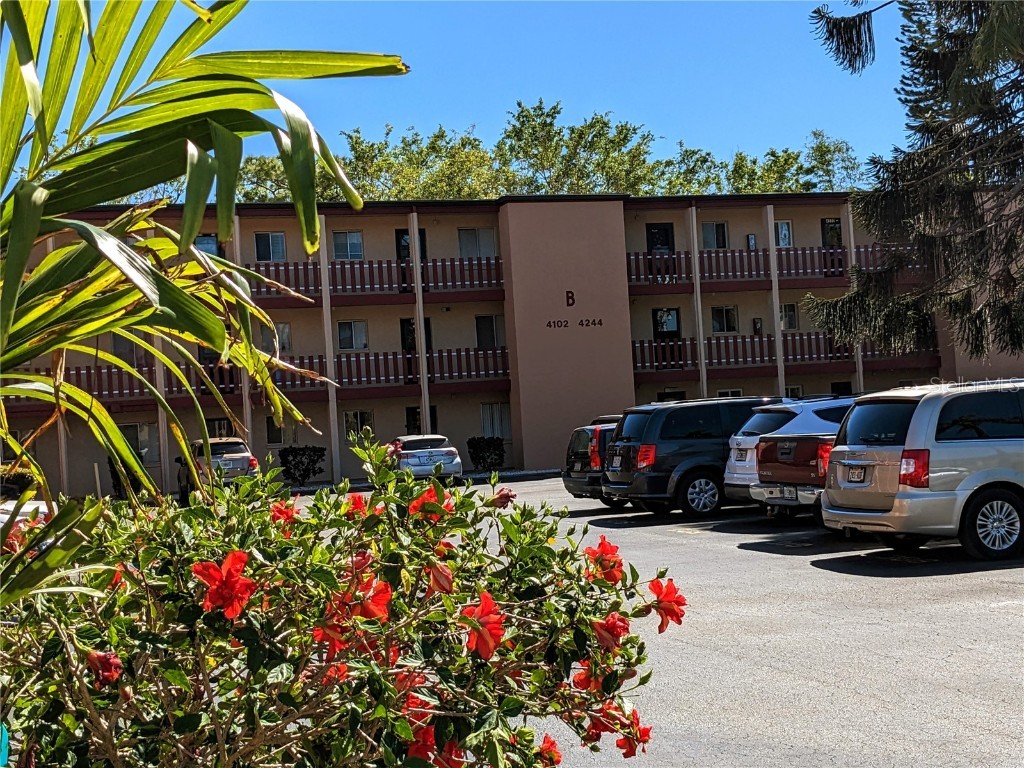 4212 Heron Way #B-308 Bradenton FL 34205 A4564290 image1