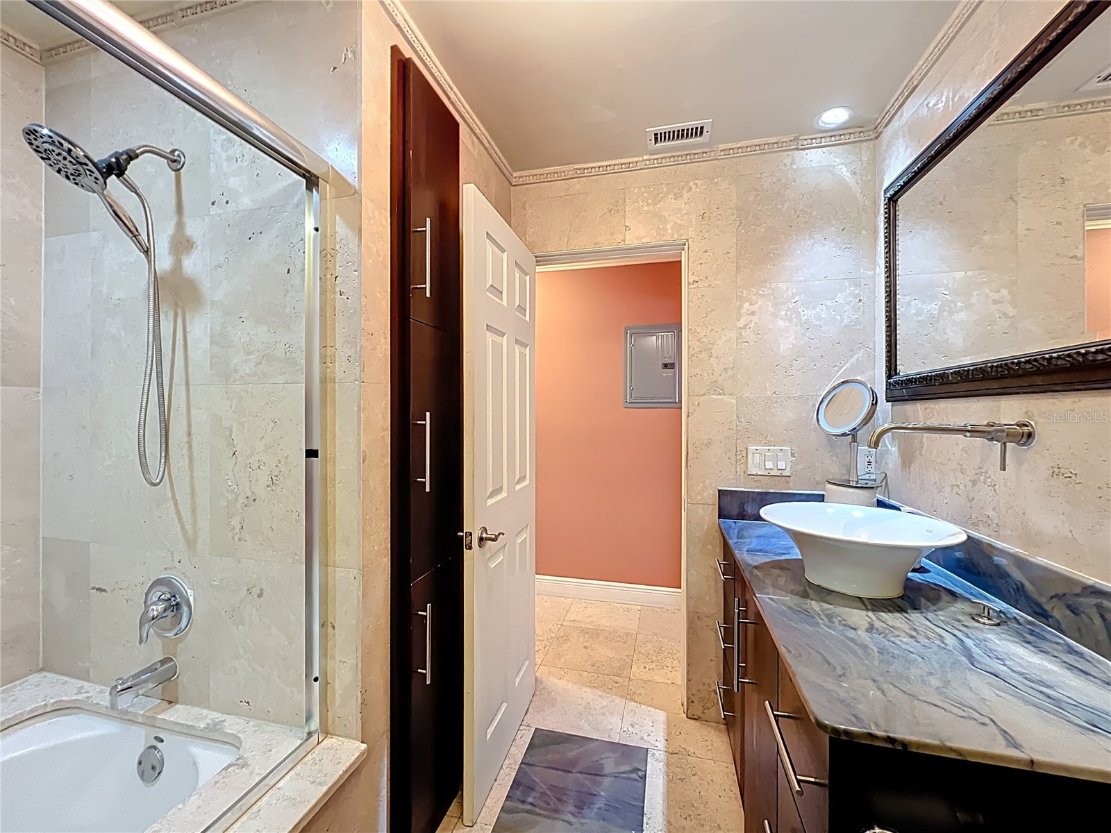 4212 Lake Underhill Road #5D11 Orlando FL 32803 - LAKE GILES O6404929 image29