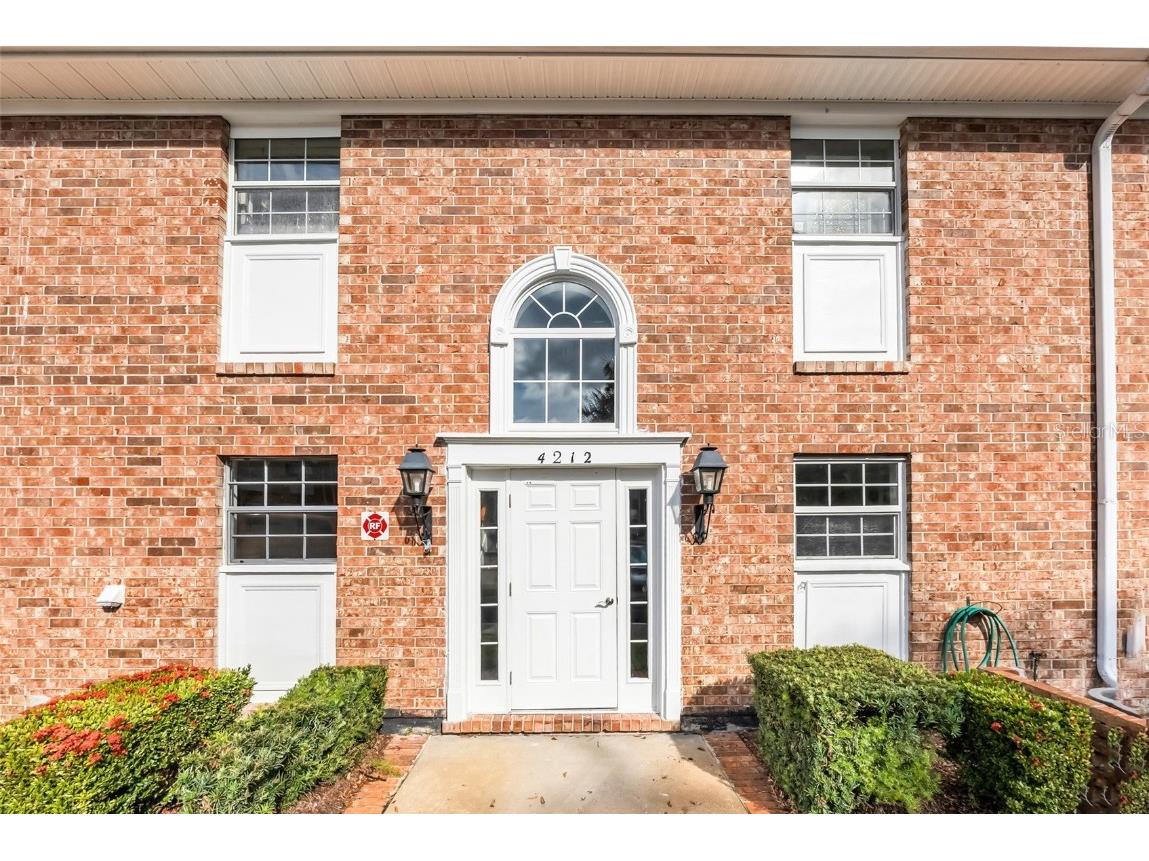 4212 Lake Underhill Road #A Orlando FL 32803 - GILES/UNDERHILL S5139817 image1