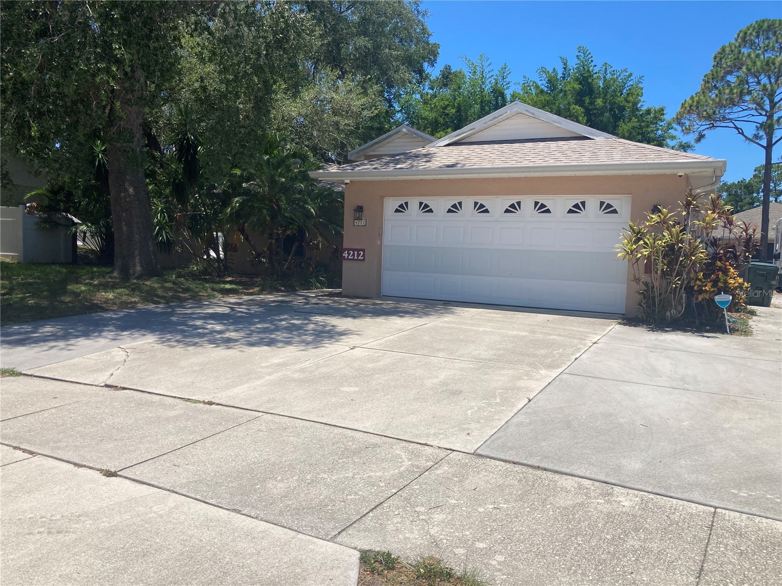 4212 Parry Drive Sarasota FL 34241 TB8524226 image1