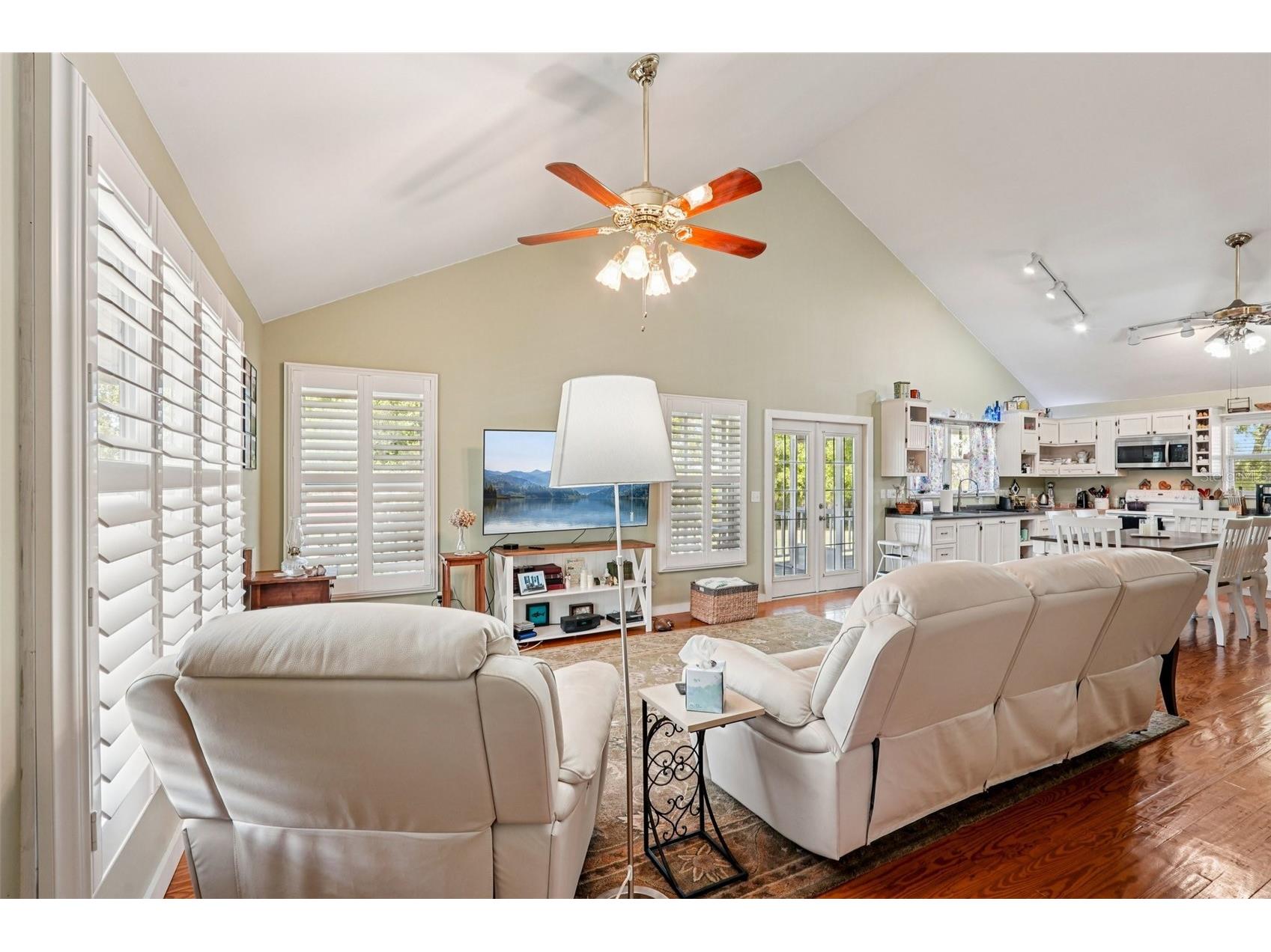 4213 Uncle Brack Avenue Ruskin FL 33570 TB8485315 image10