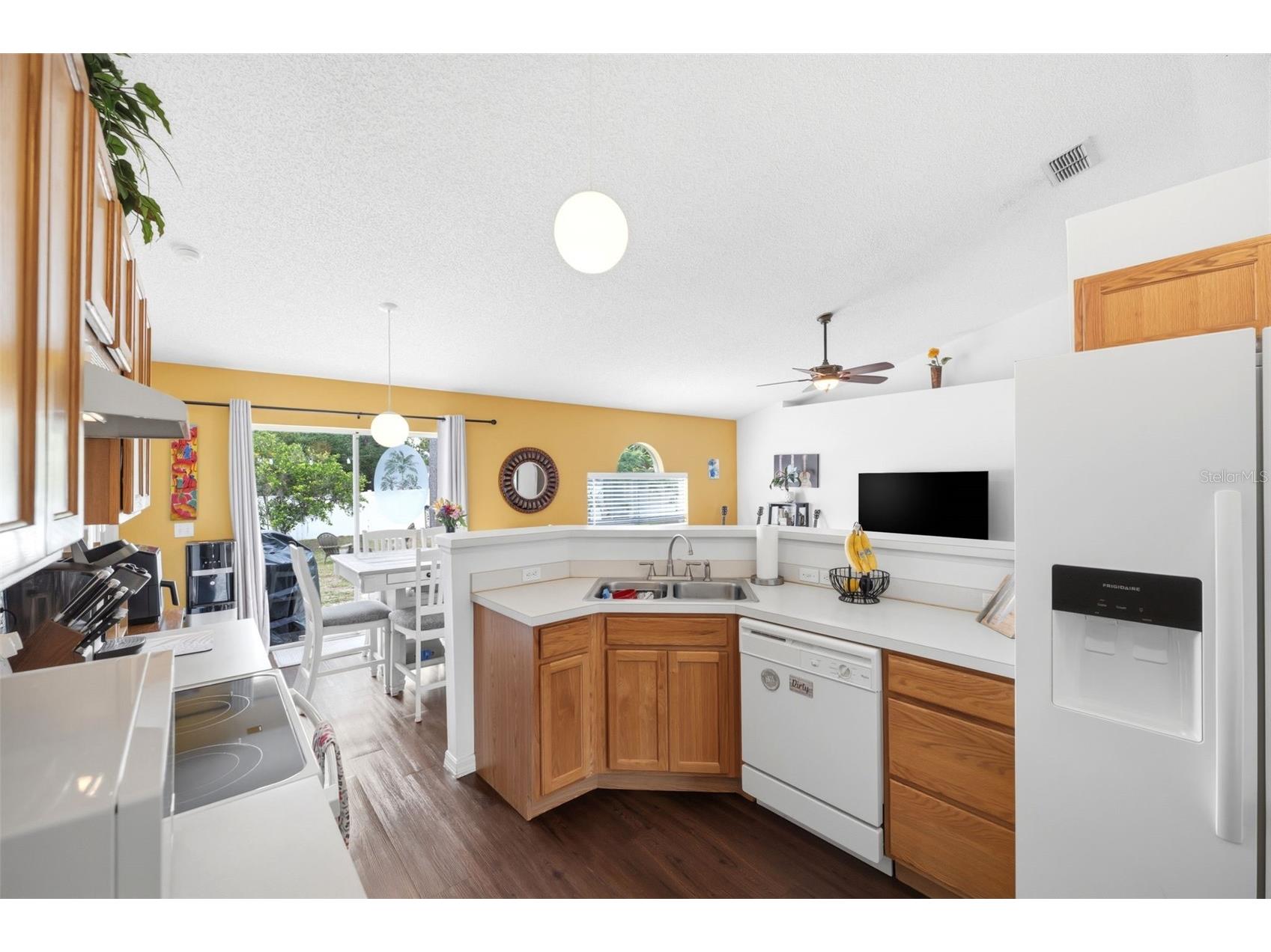 4214 Candler Avenue Spring Hill FL 34609 W7886628 image17