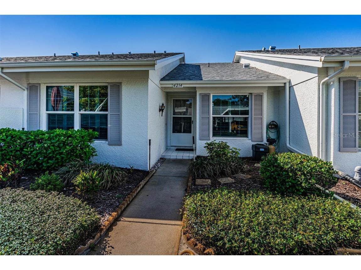 4214 Castlewood Drive Holiday FL 34691 U8156514 image1