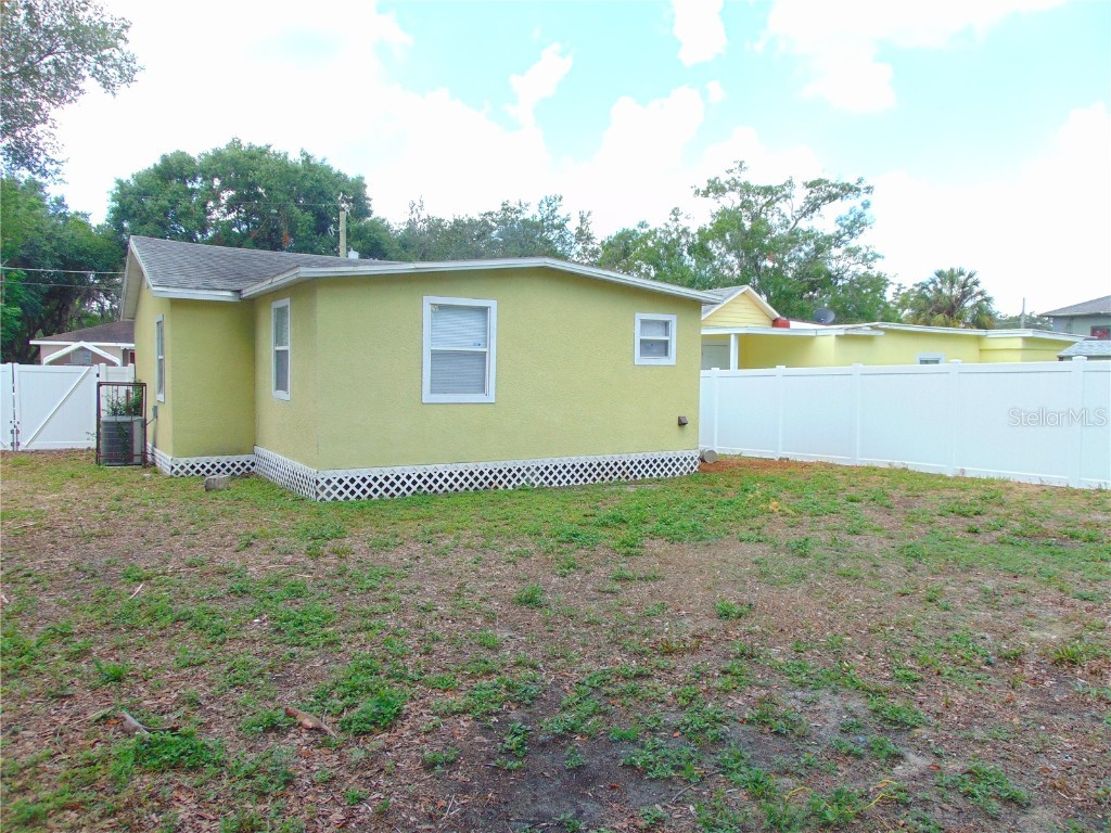 4214 E Palifox Street Tampa FL 33610 TB8425517 image27