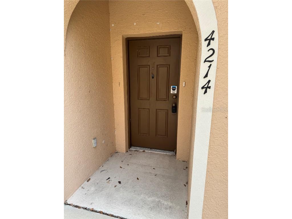 4214 Via Piedra Circle #3-104 Sarasota FL 34233 A4614631 image1