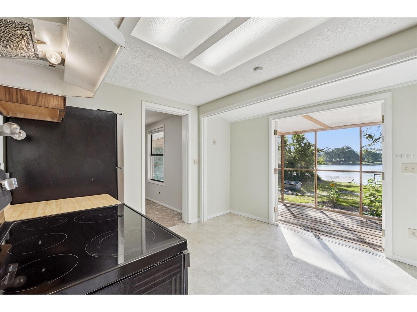 42146 Pine Valley Drive Paisley FL 32767 O6411210 image15
