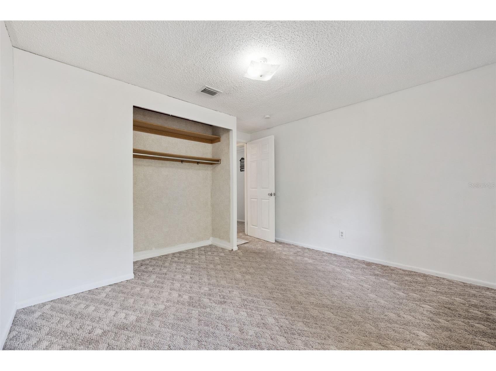 42146 Pine Valley Drive Paisley FL 32767 O6411210 image26