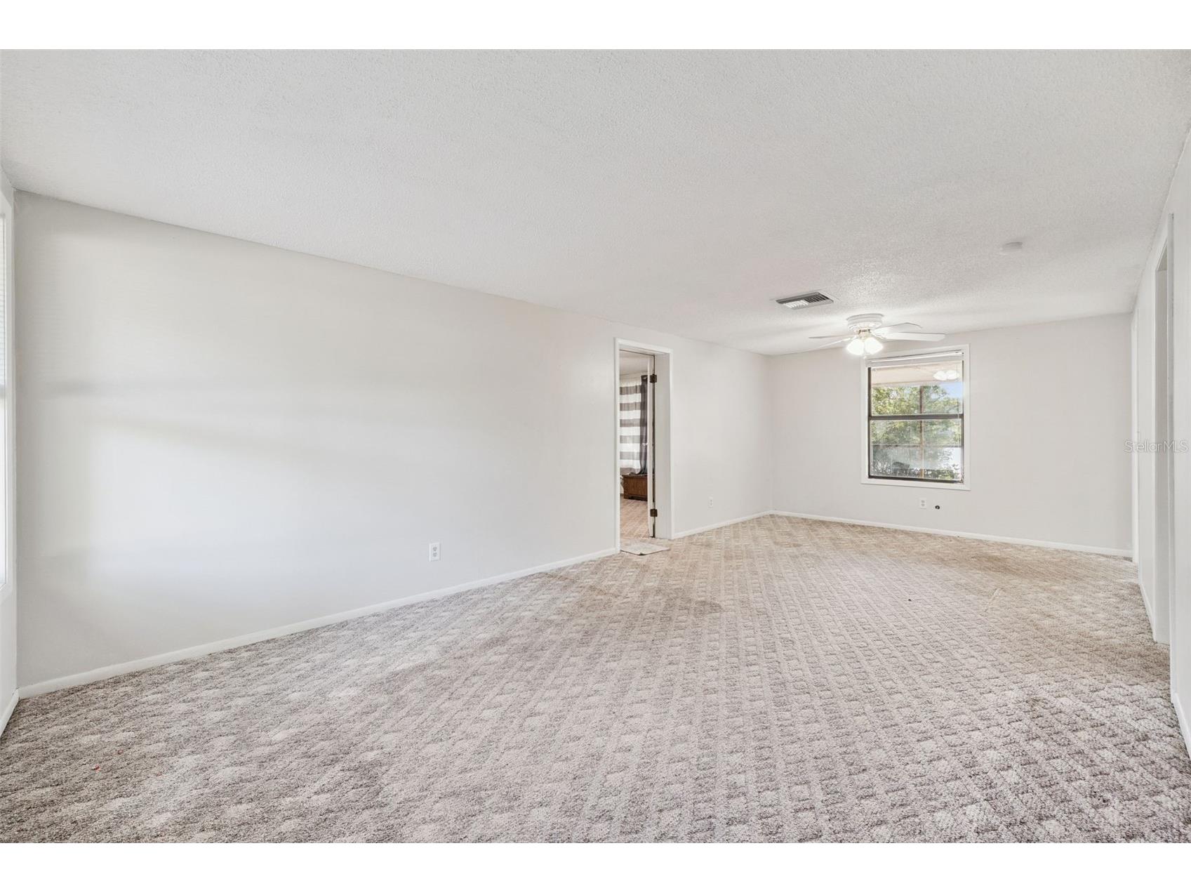 42146 Pine Valley Drive Paisley FL 32767 O6411210 image7