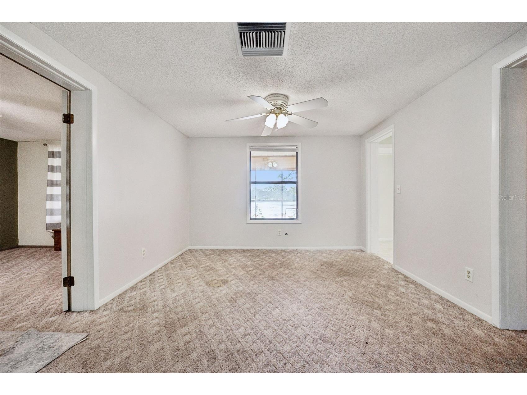 42146 Pine Valley Drive Paisley FL 32767 O6411210 image8