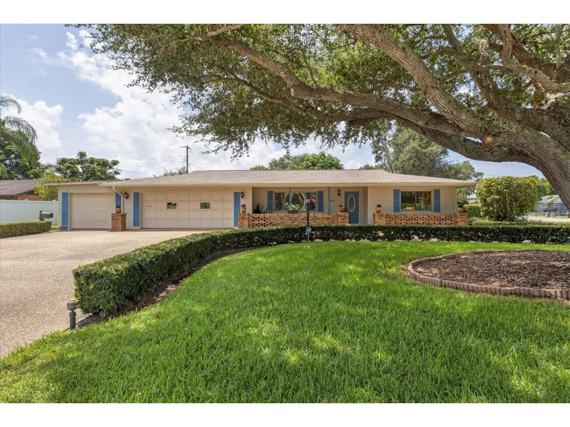 4215 17th Avenue W Bradenton FL 34205 A4544704 image1