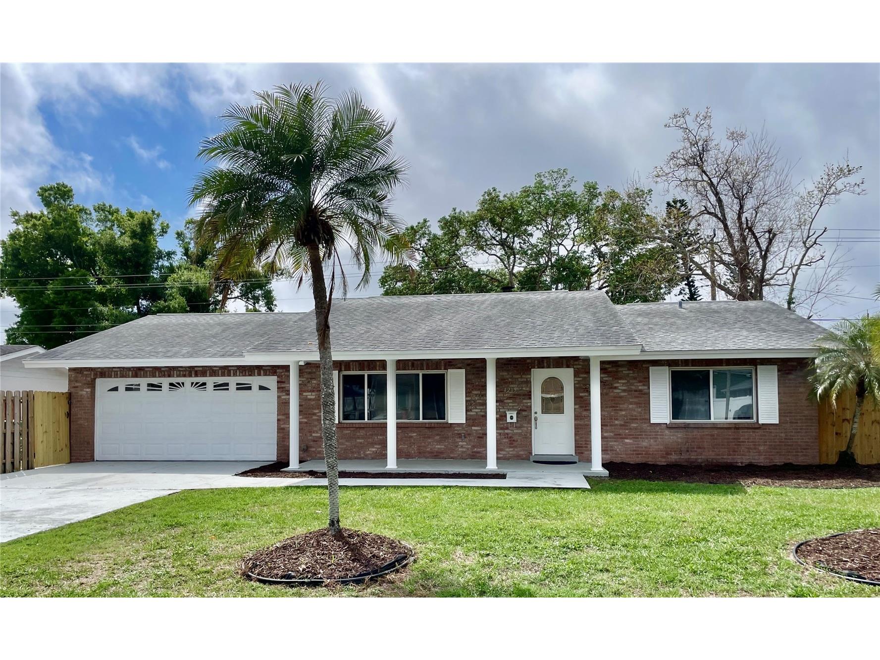 4215 18th Avenue Drive W Bradenton FL 34205 A4687194 image1