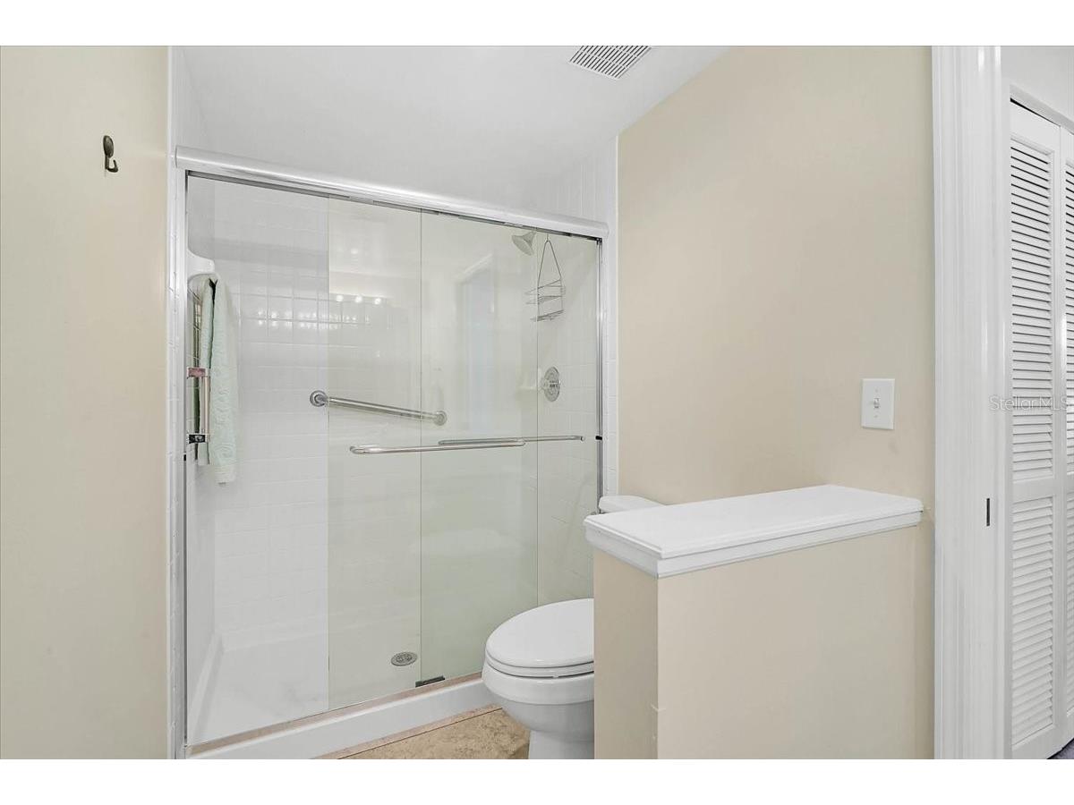 4215 Caddie Drive E #102 Bradenton FL 34203 A4678673 image17