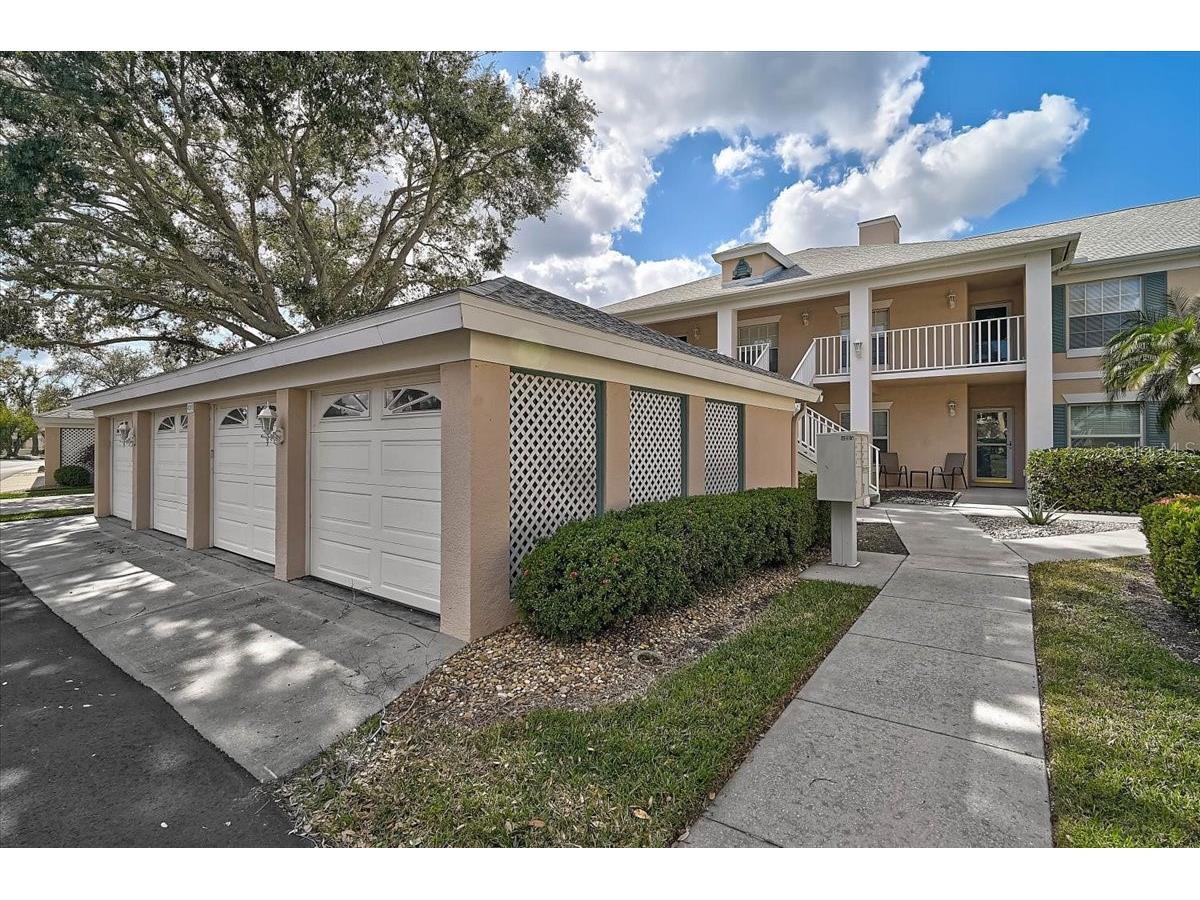 4215 Caddie Drive E #102 Bradenton FL 34203 A4678673 image2