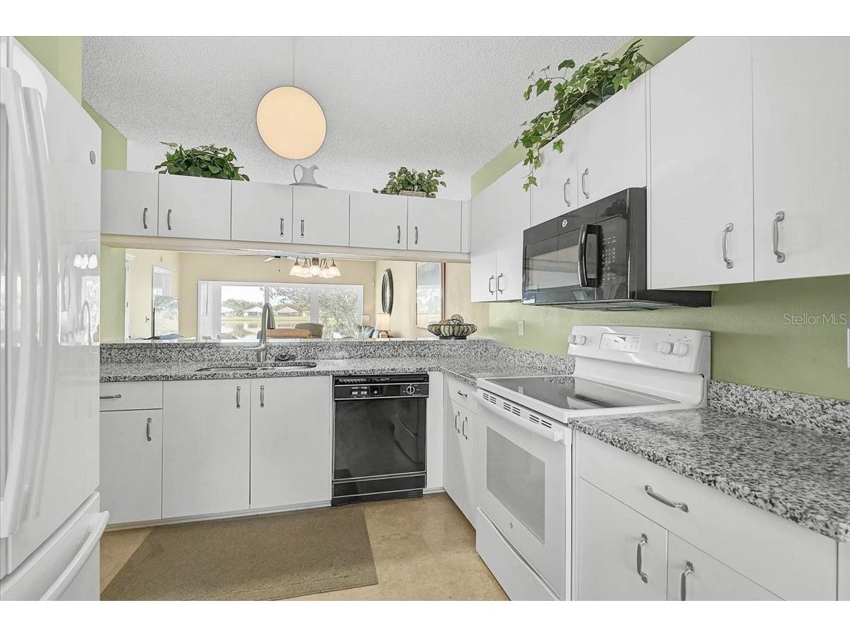 4215 Caddie Drive E #102 Bradenton FL 34203 A4678673 image6