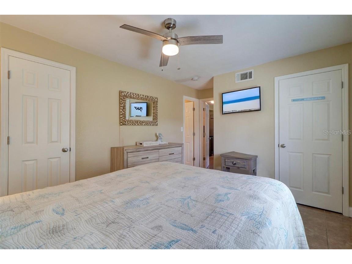 4215 E Bay Drive #1702B Clearwater FL 33764 TB8457610 image8