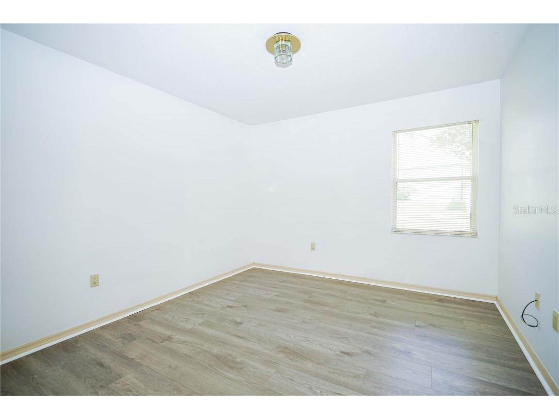 4215 SE 24th Terrace Ocala FL 34480 OM687918 image39