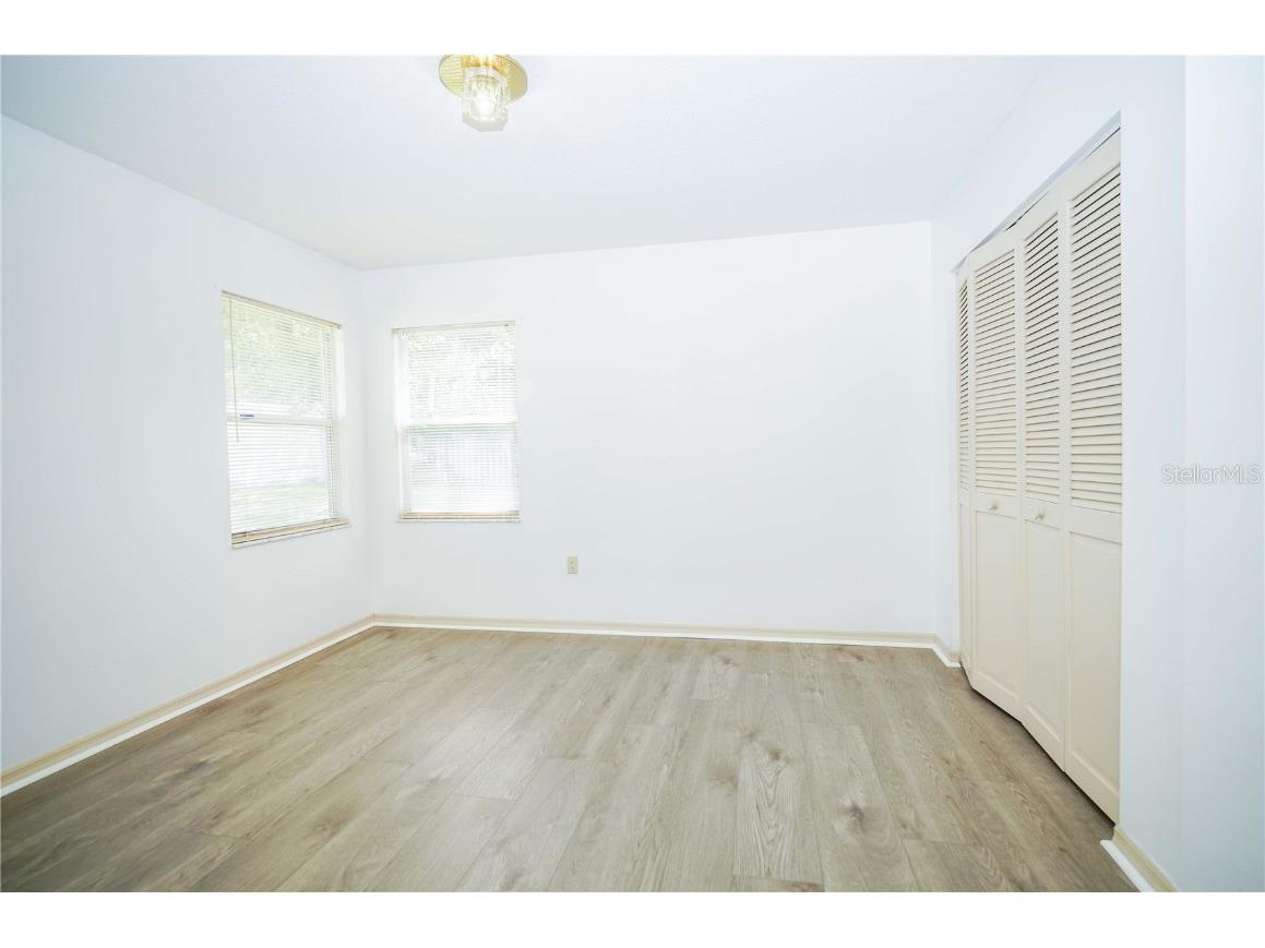 4215 SE 24th Terrace Ocala FL 34480 OM687918 image45