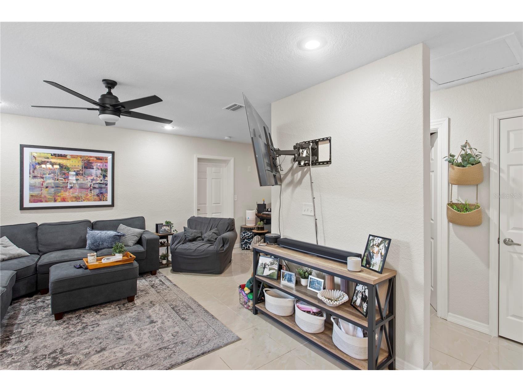 4215 W Bay Vista Avenue Tampa FL 33611 TB8497344 image7