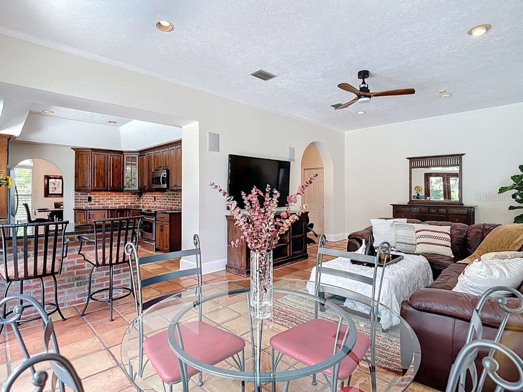 4215 W Culbreath Avenue Tampa FL 33609 TB8418760 image17