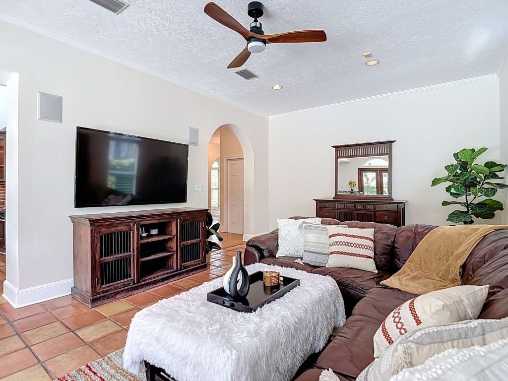 4215 W Culbreath Avenue Tampa FL 33609 TB8418760 image19