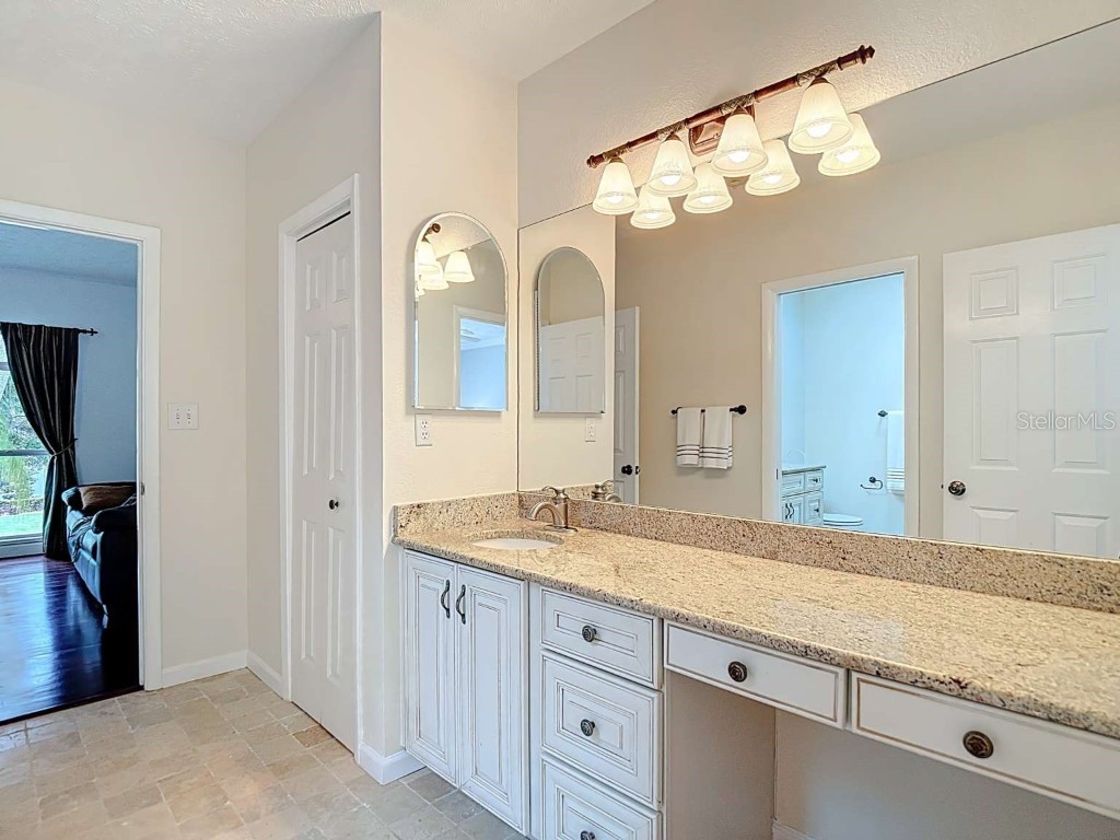 4215 W Culbreath Avenue Tampa FL 33609 TB8418760 image24