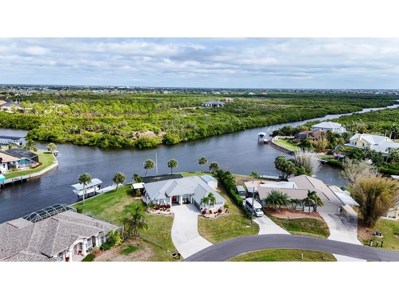 4216 Bur Street Port Charlotte FL 33948 - COUNTYMAN WATERWAYS N6142489 image1