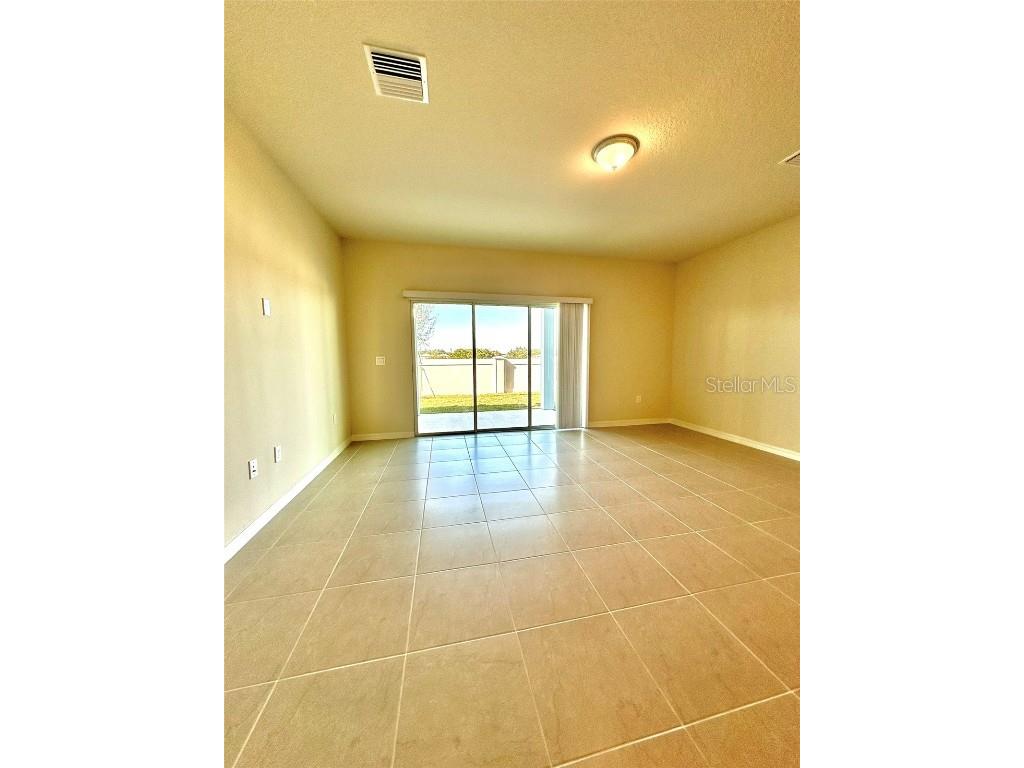 4216 Chester Springs Boulevard Davenport FL 33837 O6371942 image5