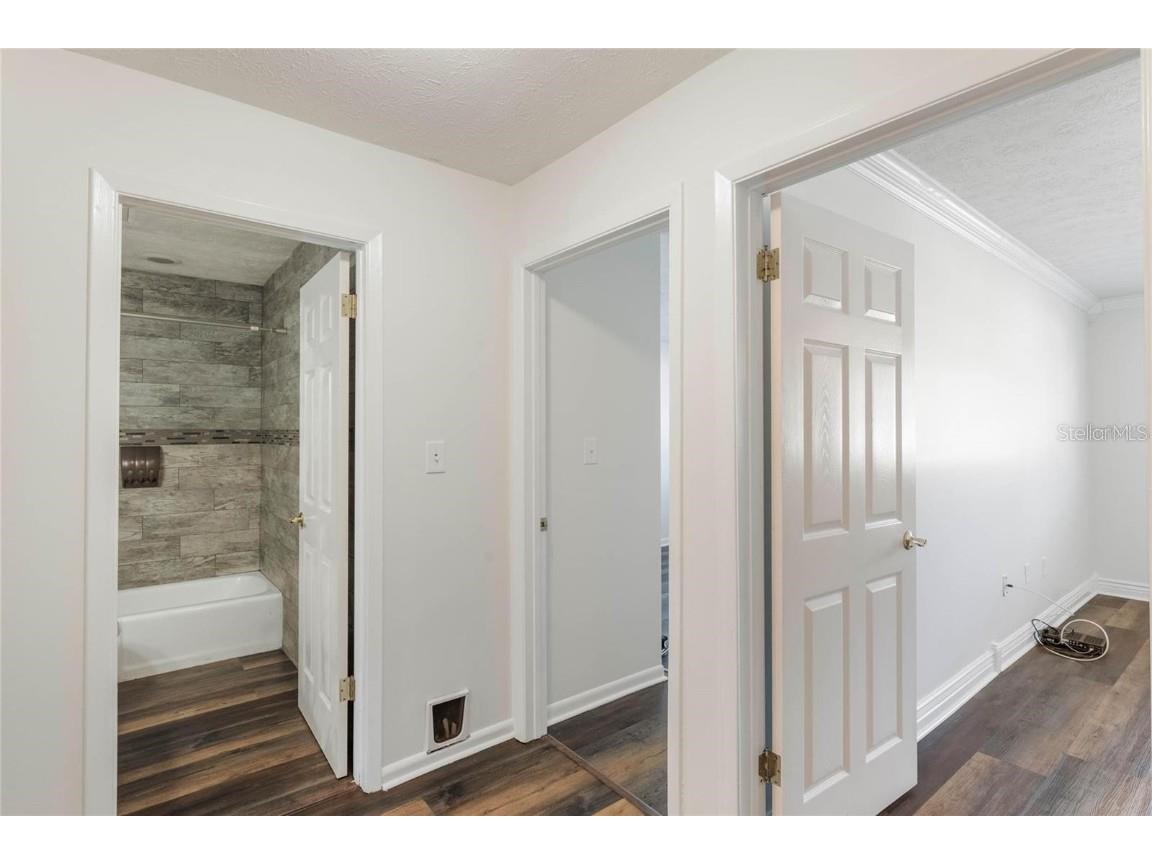 4216 Lake Underhill Road Orlando FL 32803 - LAKE GILES O6262256 image14