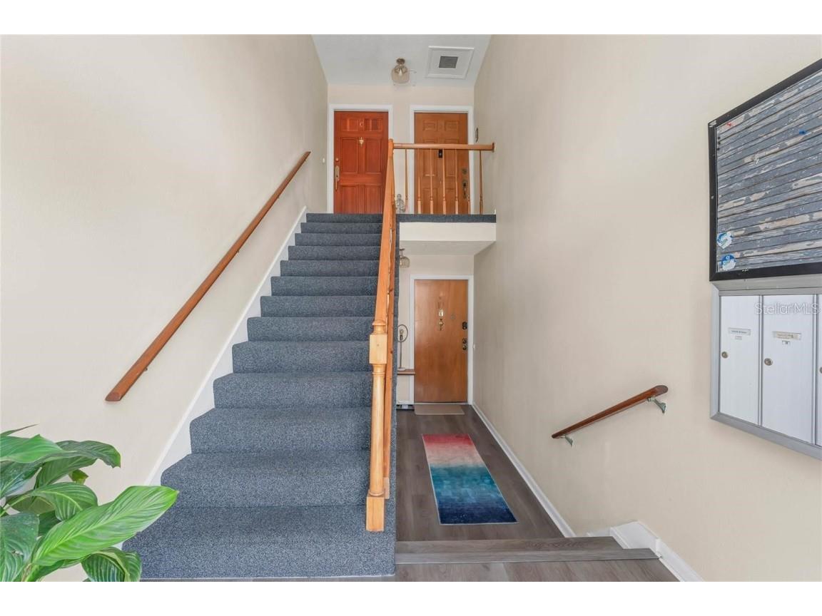 4216 Lake Underhill Road Orlando FL 32803 - LAKE GILES O6262256 image2