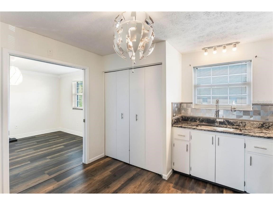 4216 Lake Underhill Road Orlando FL 32803 - LAKE GILES O6262256 image8