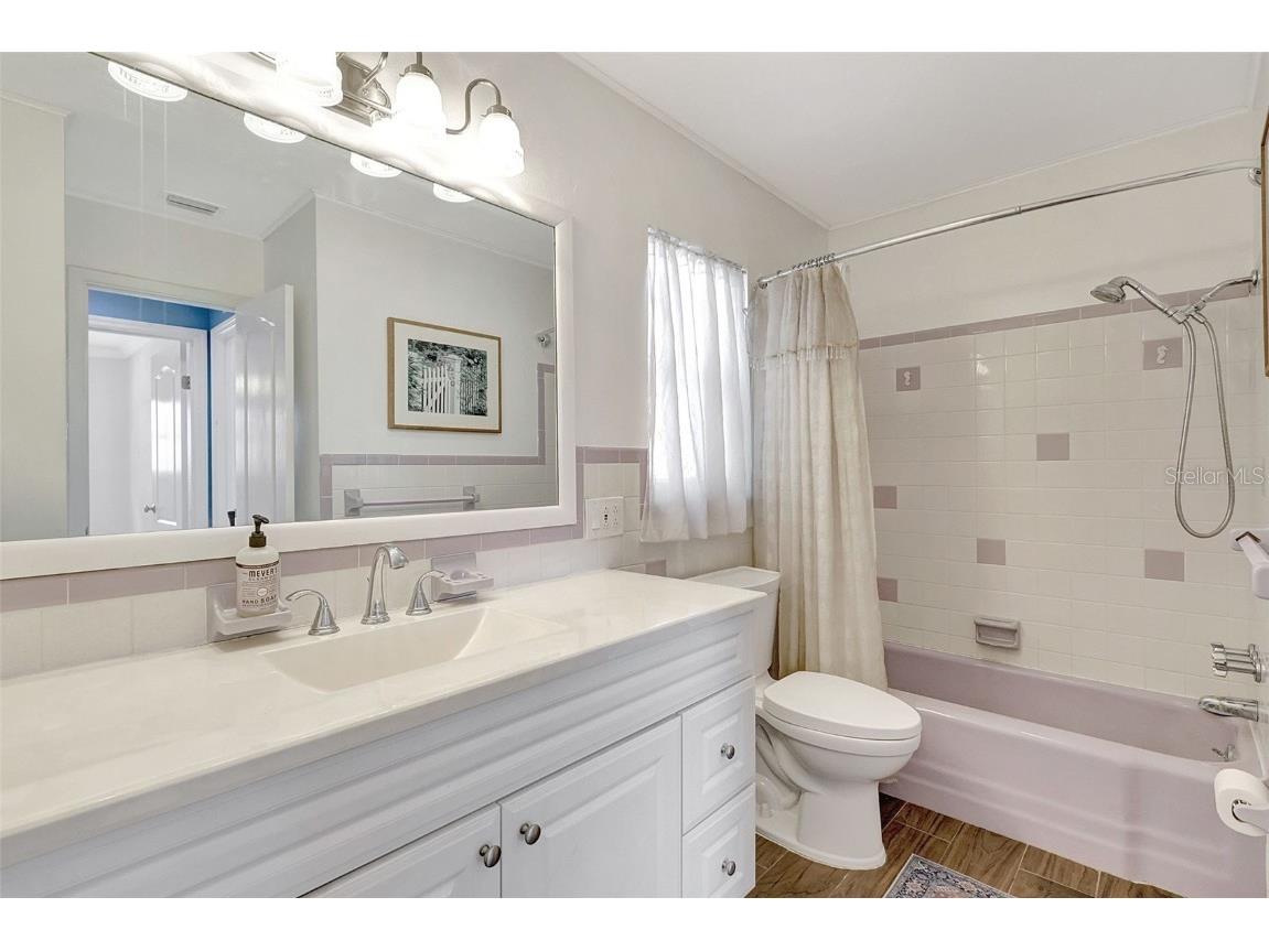 4216 Royal Palm Drive Bradenton FL 34210 A4658987 image36