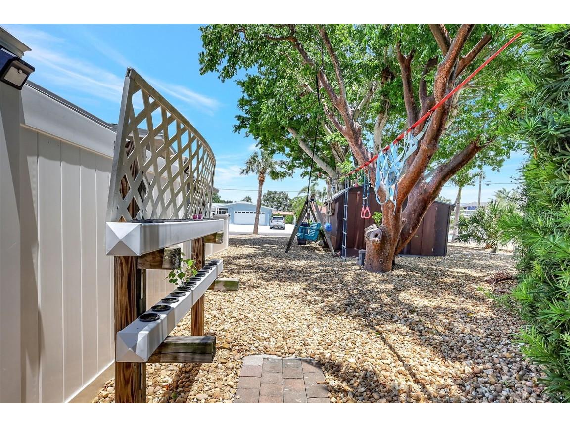 4216 Royal Palm Drive Bradenton FL 34210 A4658987 image46