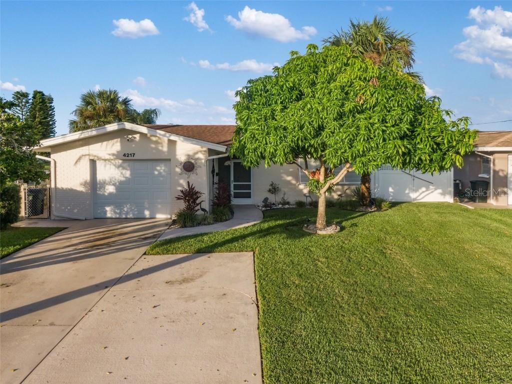 4217 Headsail Drive New Port Richey FL 34652 T3402991 image1