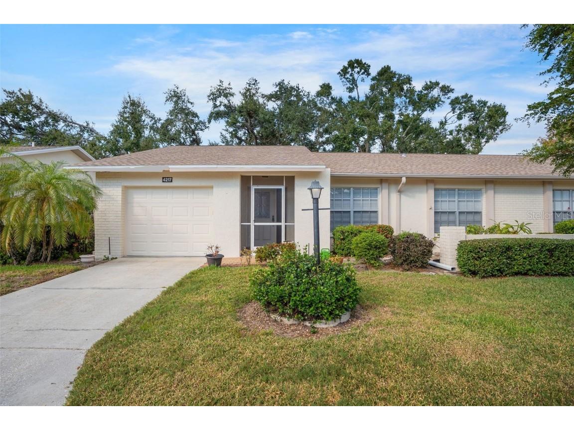 4217 Oakhurst Circle E #3023 Sarasota FL 34233 A4672853 image1