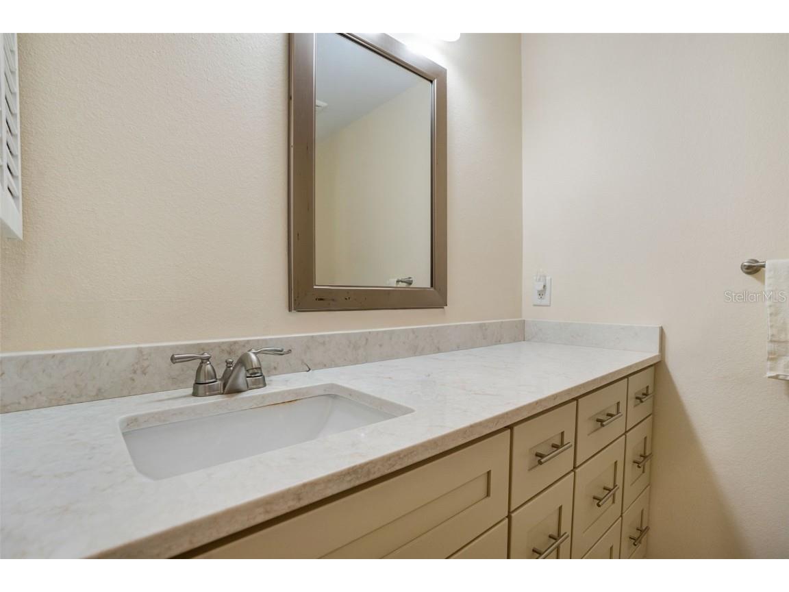 4217 Oakhurst Circle E #3023 Sarasota FL 34233 A4672853 image17