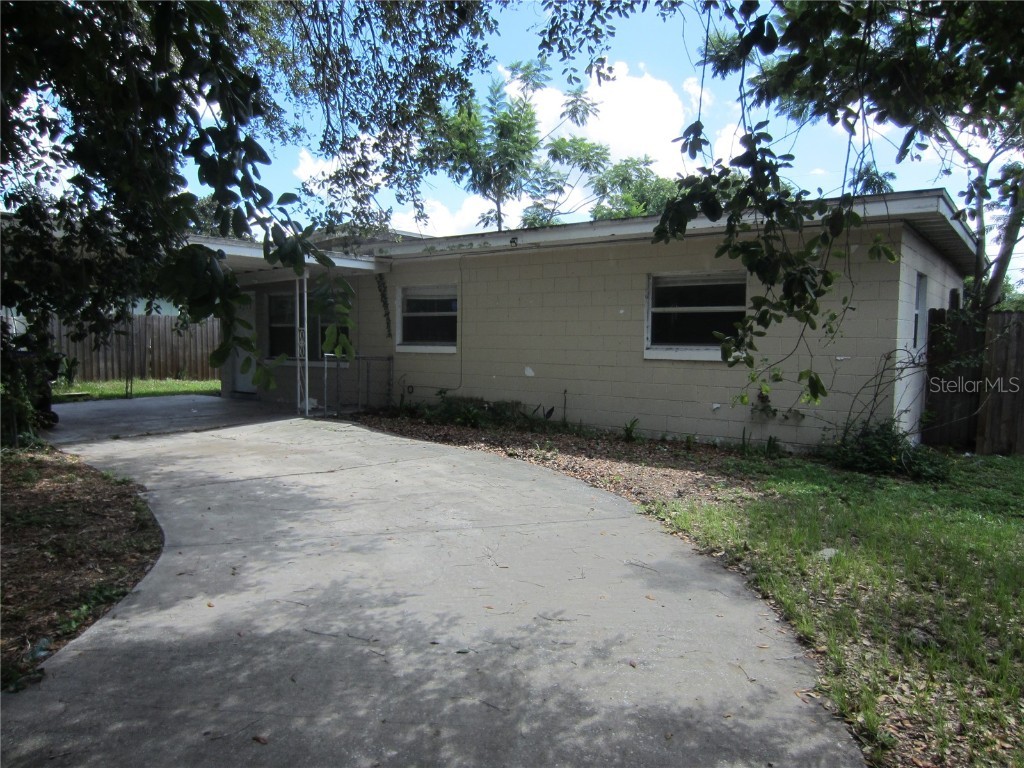 4217 Seybold Avenue Orlando FL 32808 O6128059 image1