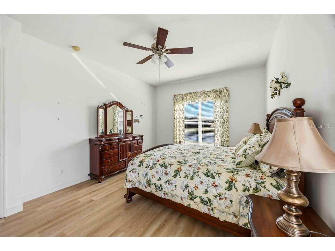 4218 64th Drive E Sarasota FL 34243 A4674545 image17