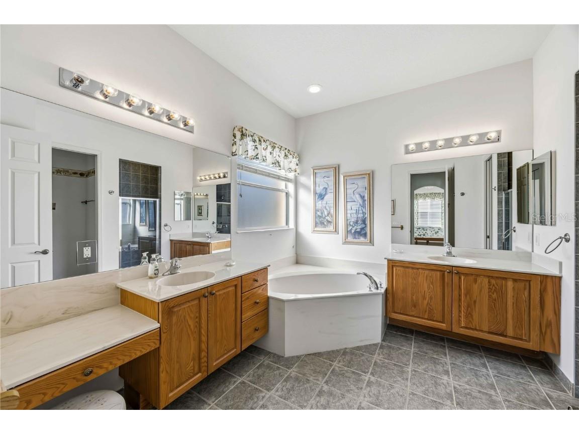 4218 64th Drive E Sarasota FL 34243 A4674545 image20