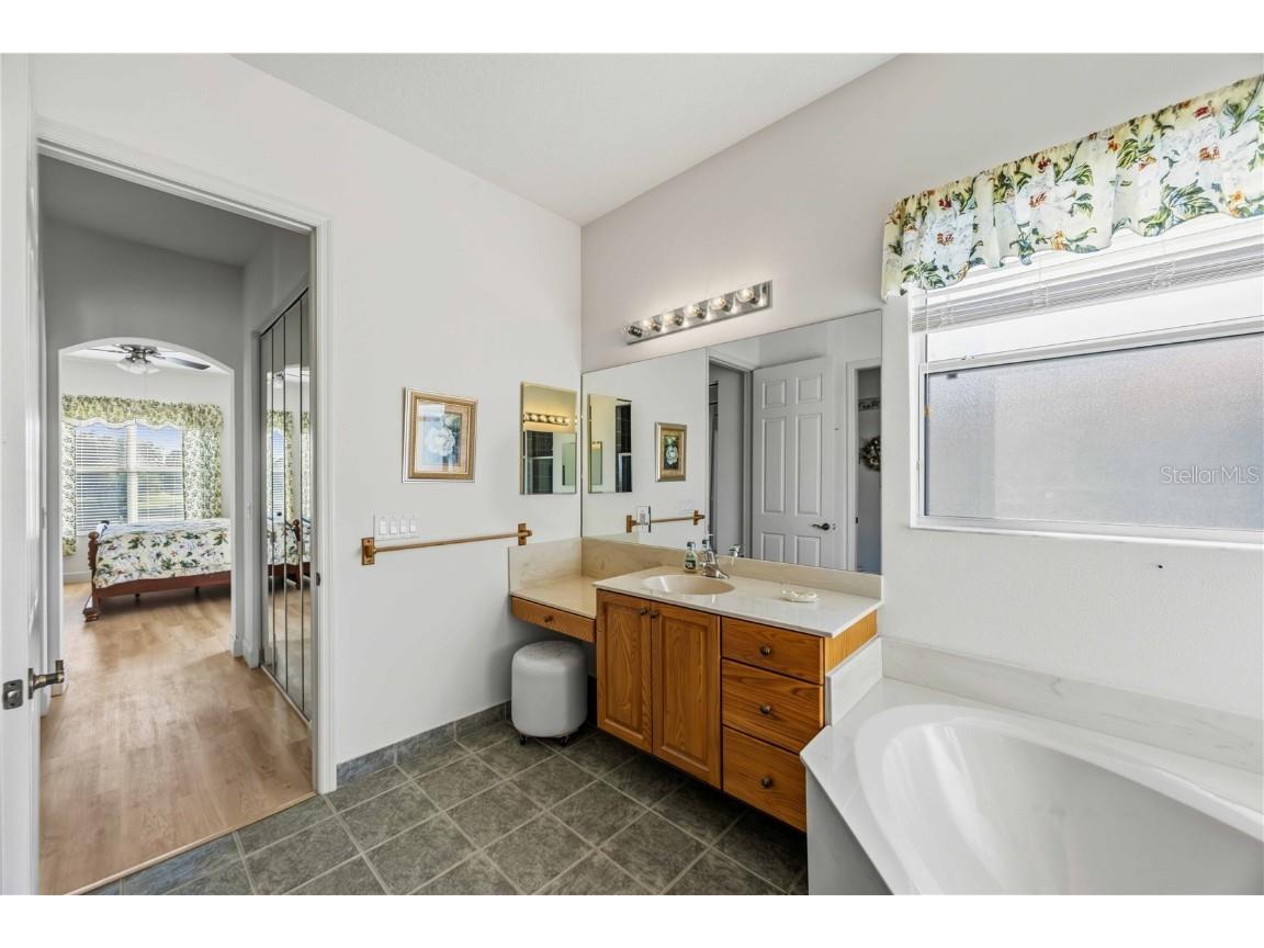 4218 64th Drive E Sarasota FL 34243 A4674545 image21