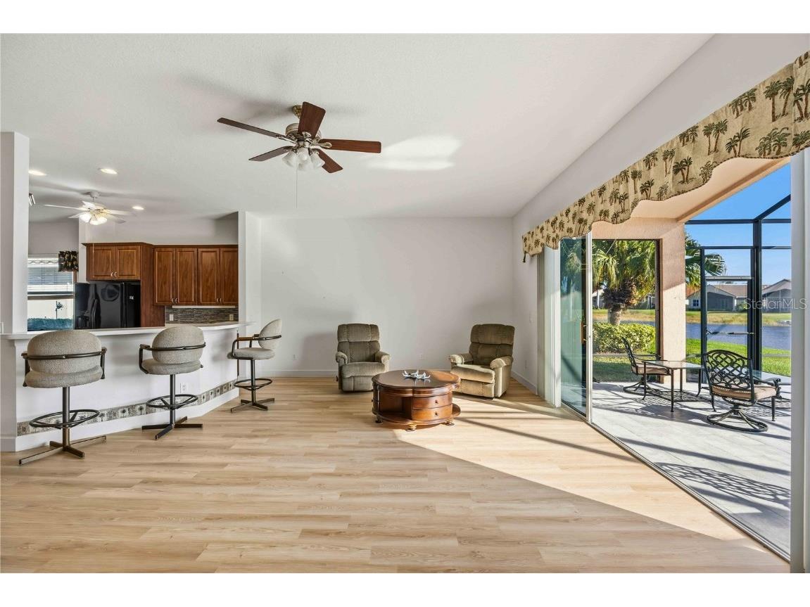 4218 64th Drive E Sarasota FL 34243 A4674545 image8