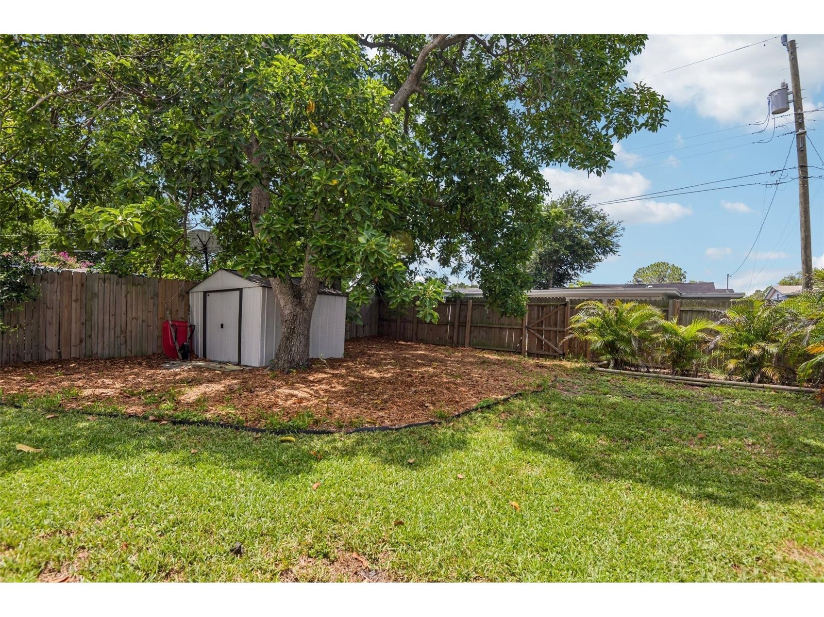 4218 6th Avenue N Saint Petersburg FL 33713 TB8513136 image17